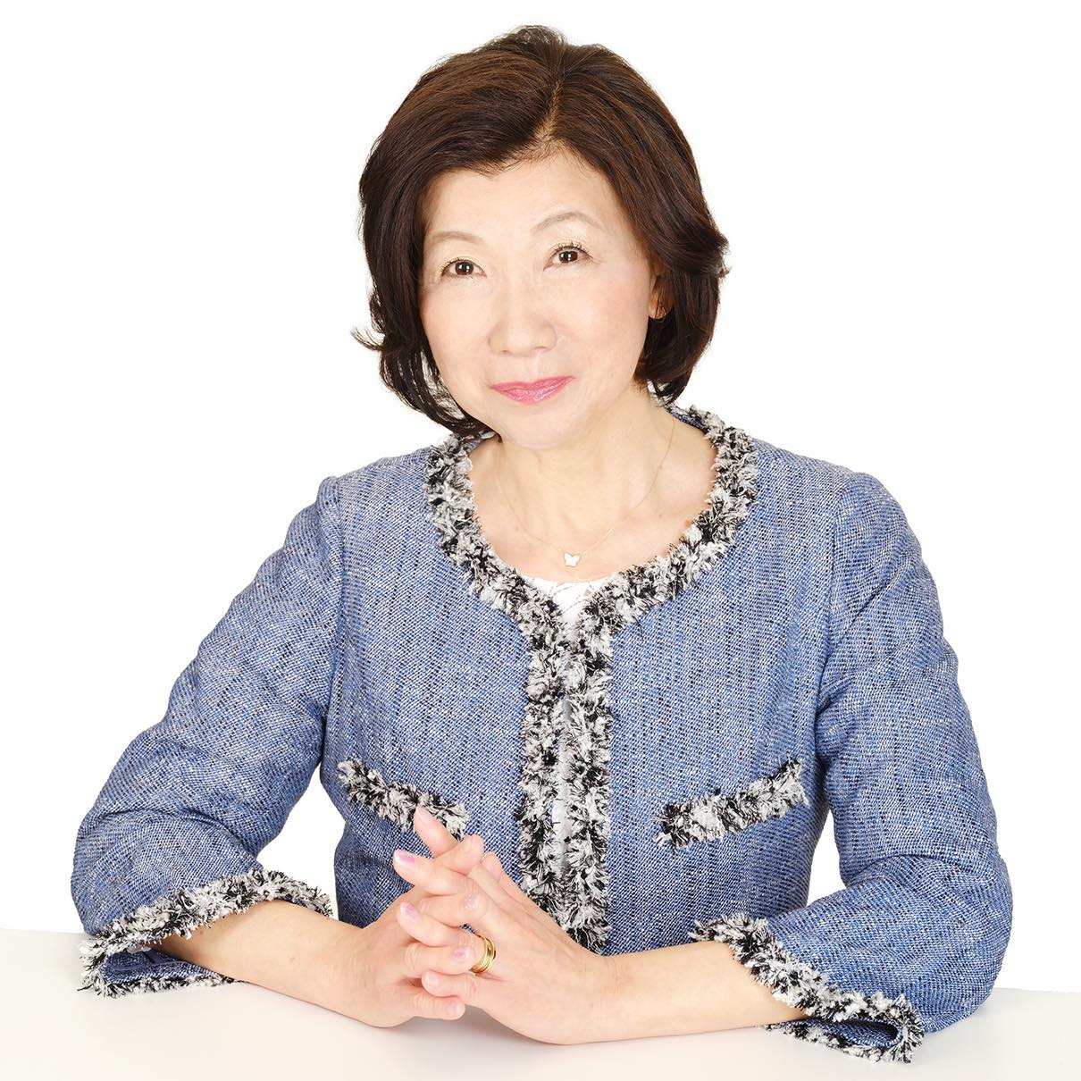 新井明子